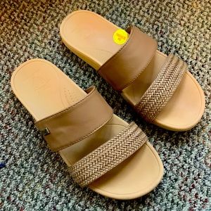 Reef sandals